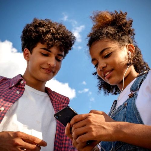 Spain bans smartphones in schools