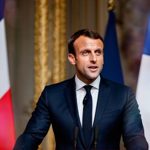 Emmanuel Macron speaks - Art