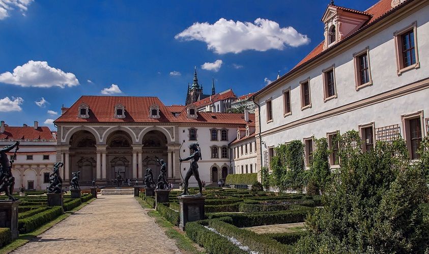 czech senate-valdstejn palace